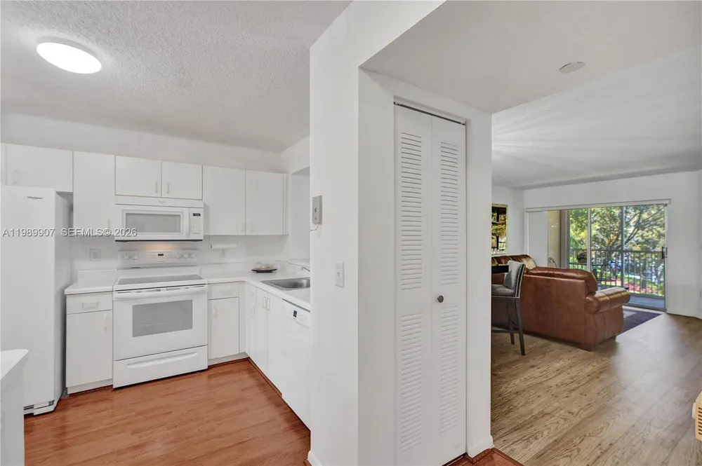 9511 Weldon Cir, Tamarac, FL 33321