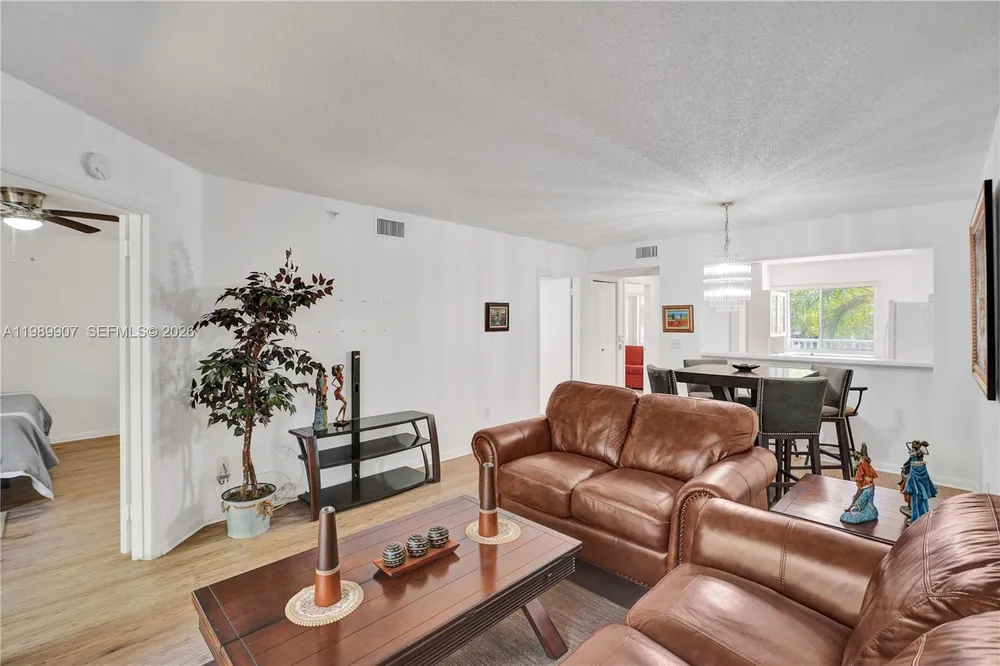 9511 Weldon Cir, Tamarac, FL 33321