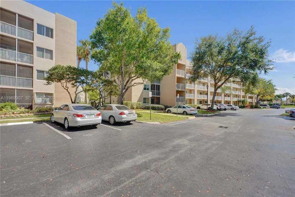 9511 Weldon Cir, Tamarac, FL 33321