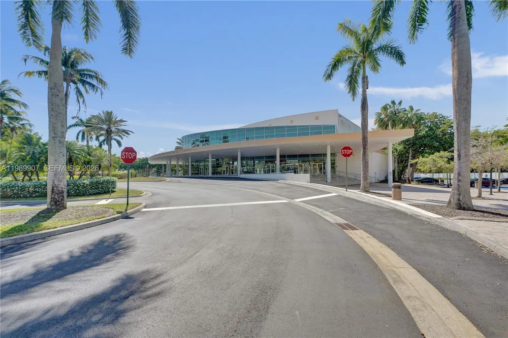 9511 Weldon Cir, Tamarac, FL 33321
