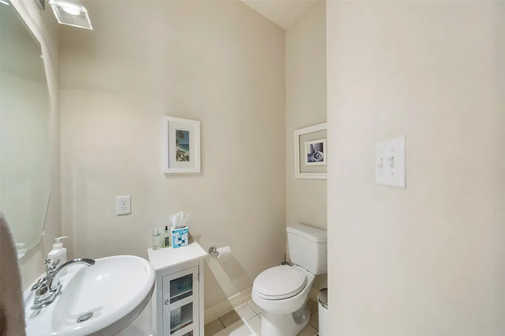 10610 Wallingford Pl, Houston, TX 77042