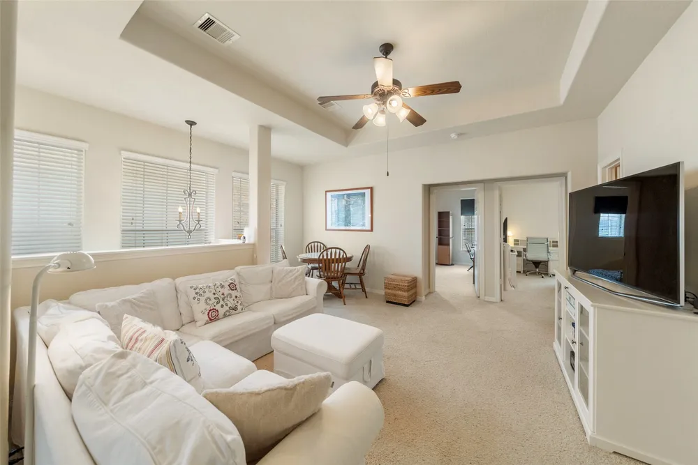 10610 Wallingford Pl, Houston, TX 77042