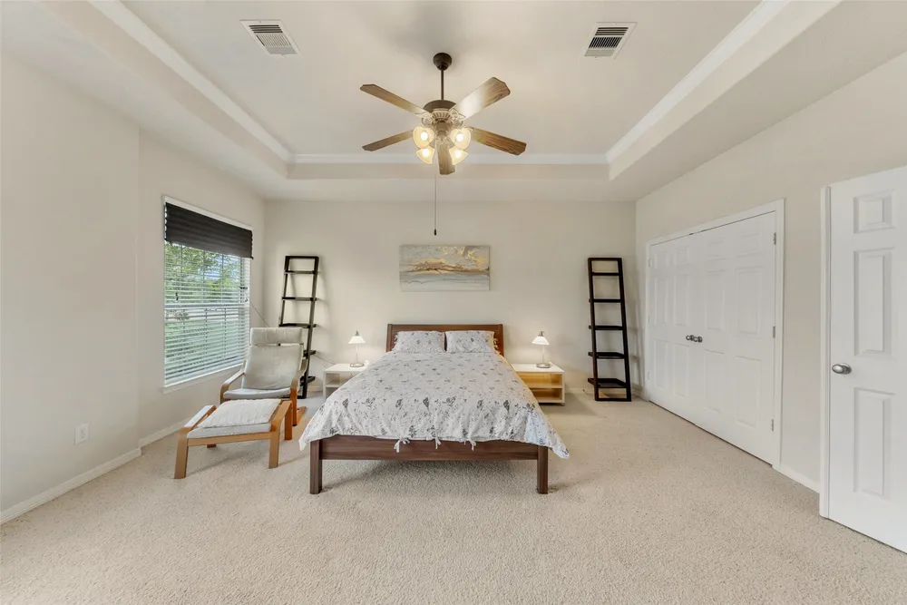 10610 Wallingford Pl, Houston, TX 77042
