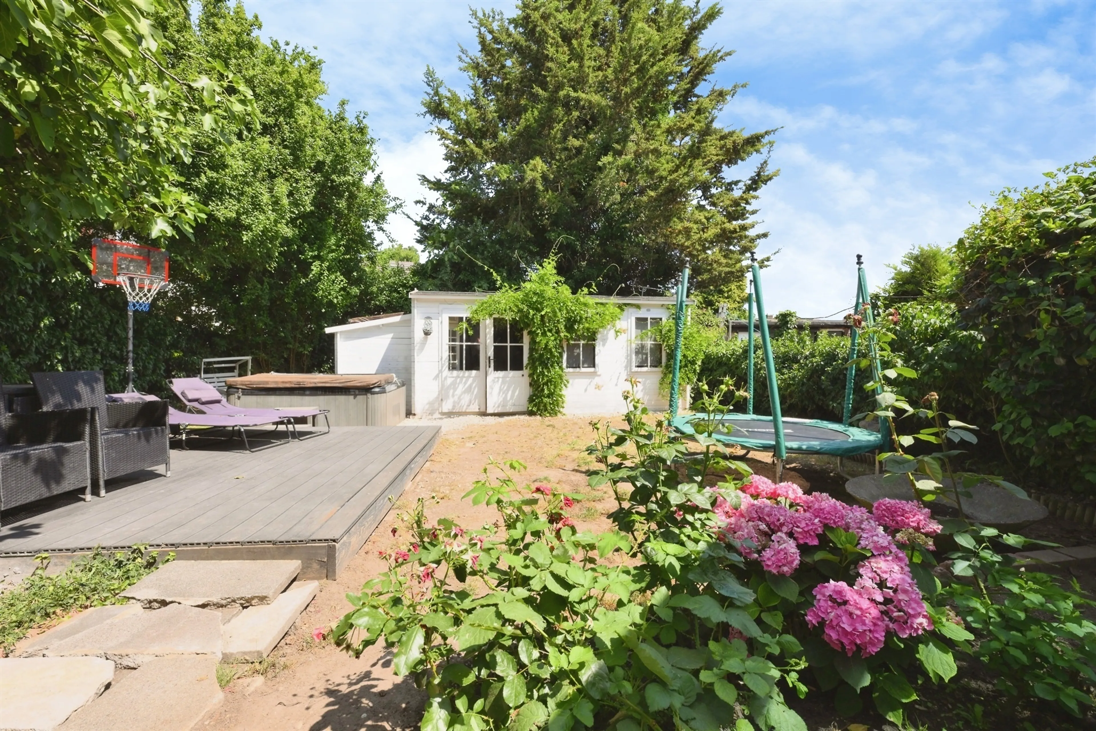 Property at Varney Close, Cheshunt, Waltham Cross