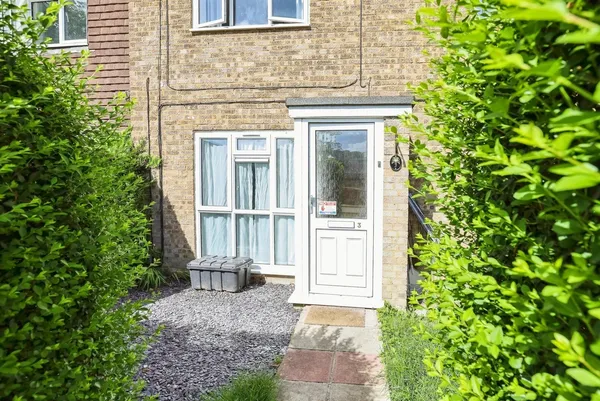 Bristol Close, Crawley, West Sussex, ...