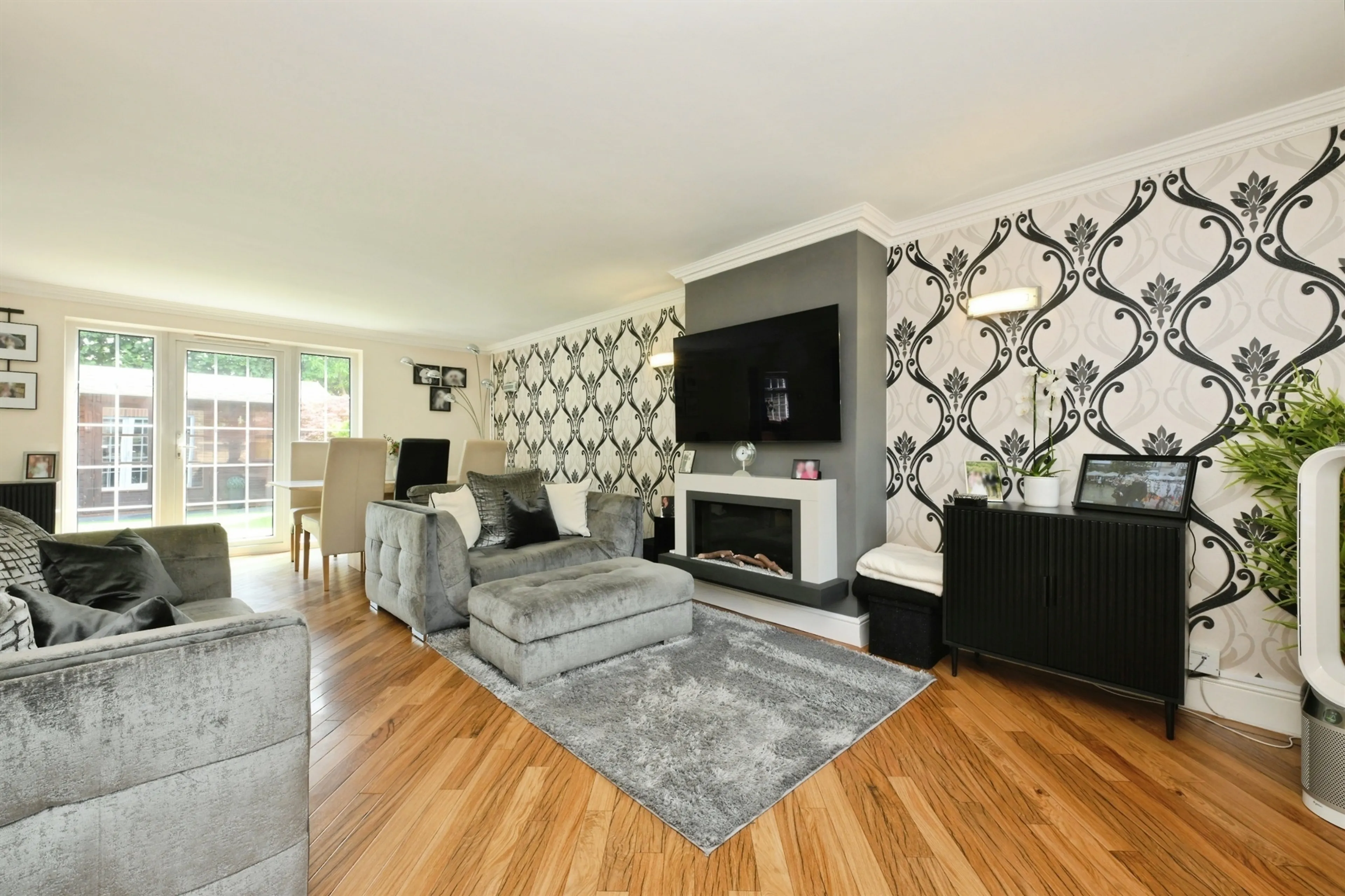 Property at High Wood Road, Hoddesdon