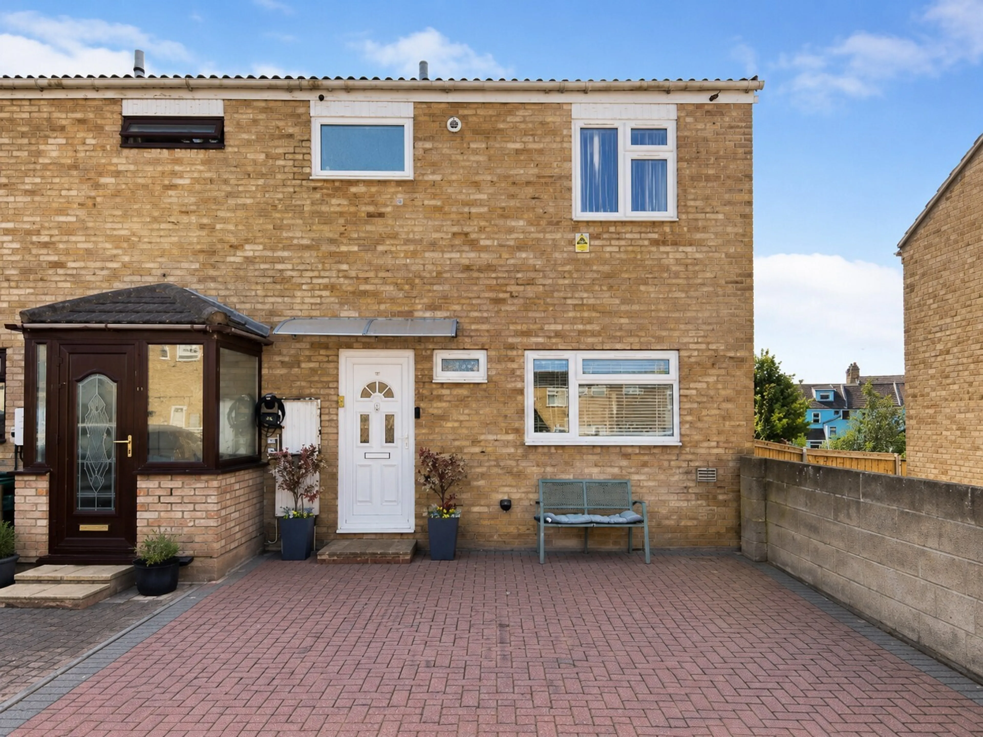 Property photo 0