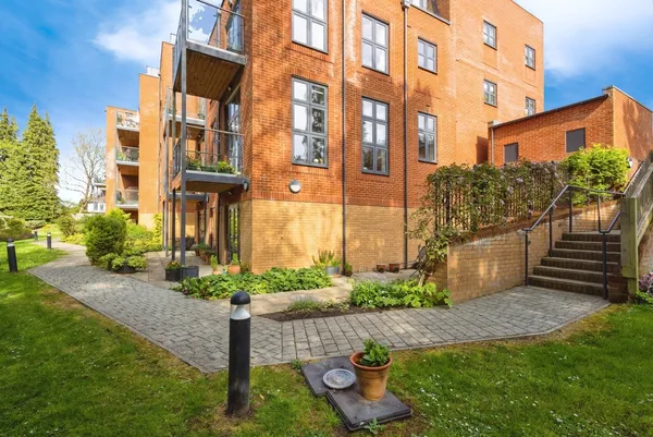 Ockford Road, Godalming, Surrey, GU7