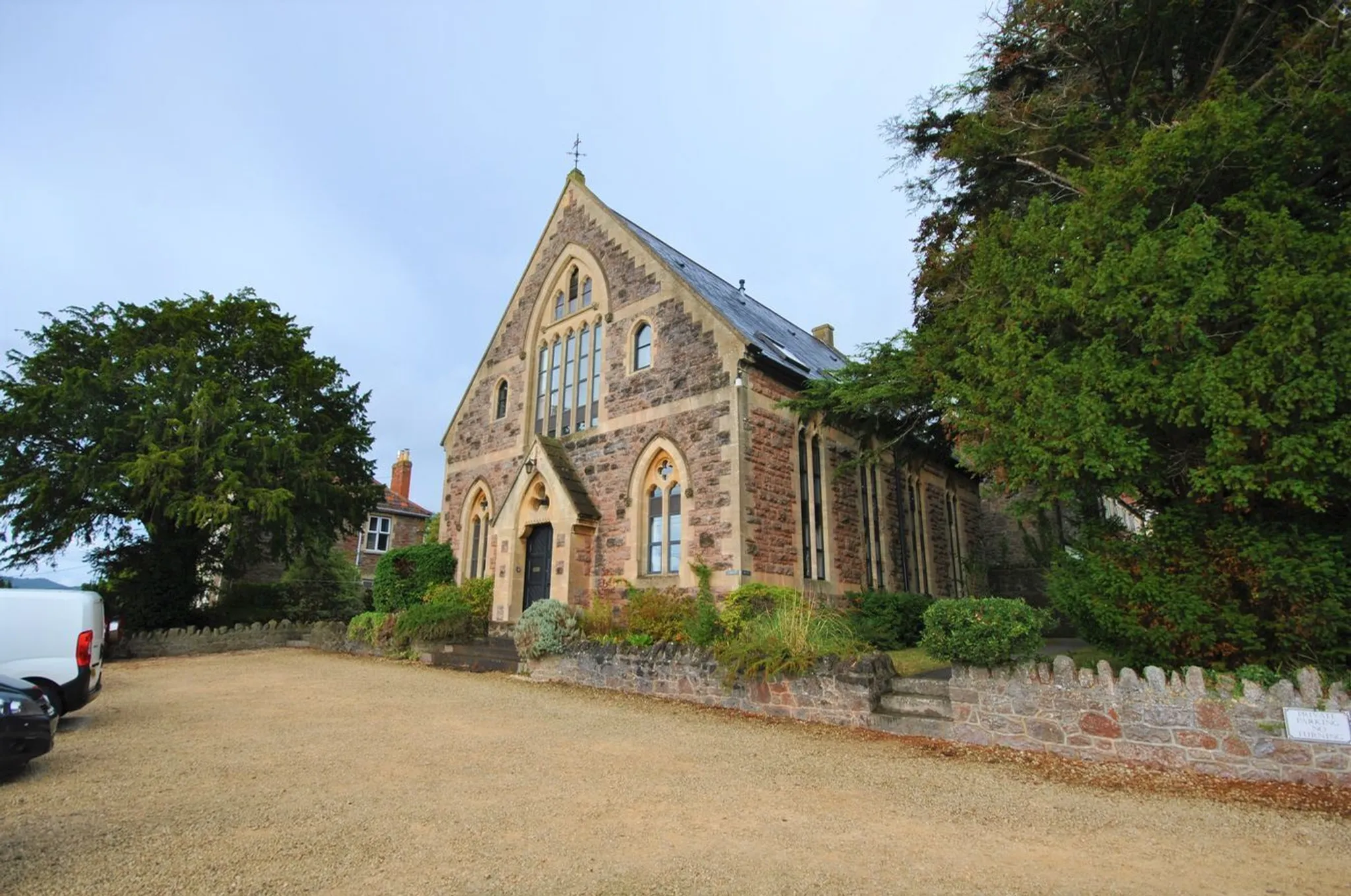 https://mr0.homeflow-assets.co.uk/files/photo/image/47838/7982/_x_/31611933.jpg