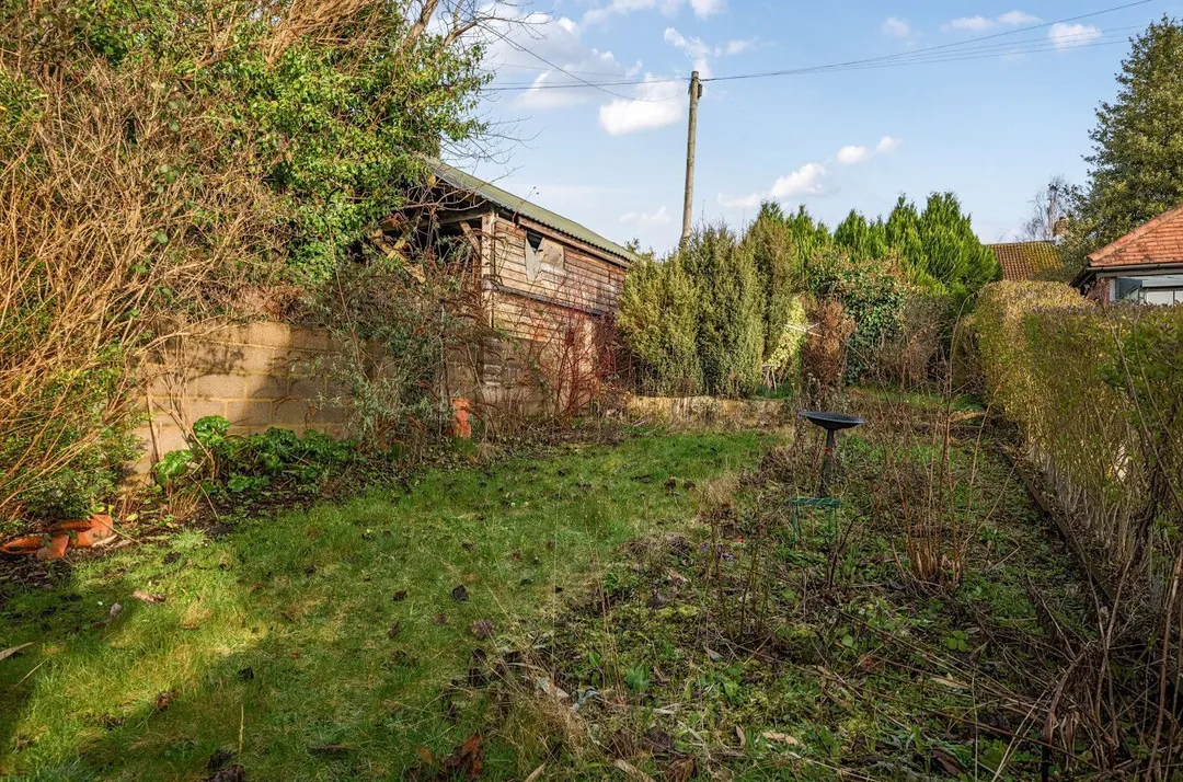 https://mr0.homeflow-assets.co.uk/files/photo/image/47839/1116/_x_/54431812.jpg