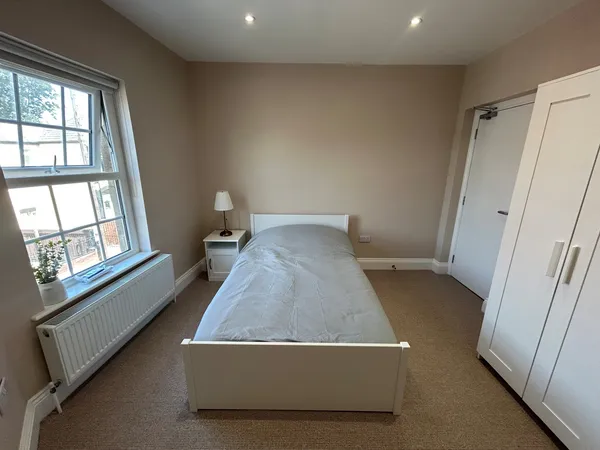 Litherland Road, Bootle, L20 3BZ