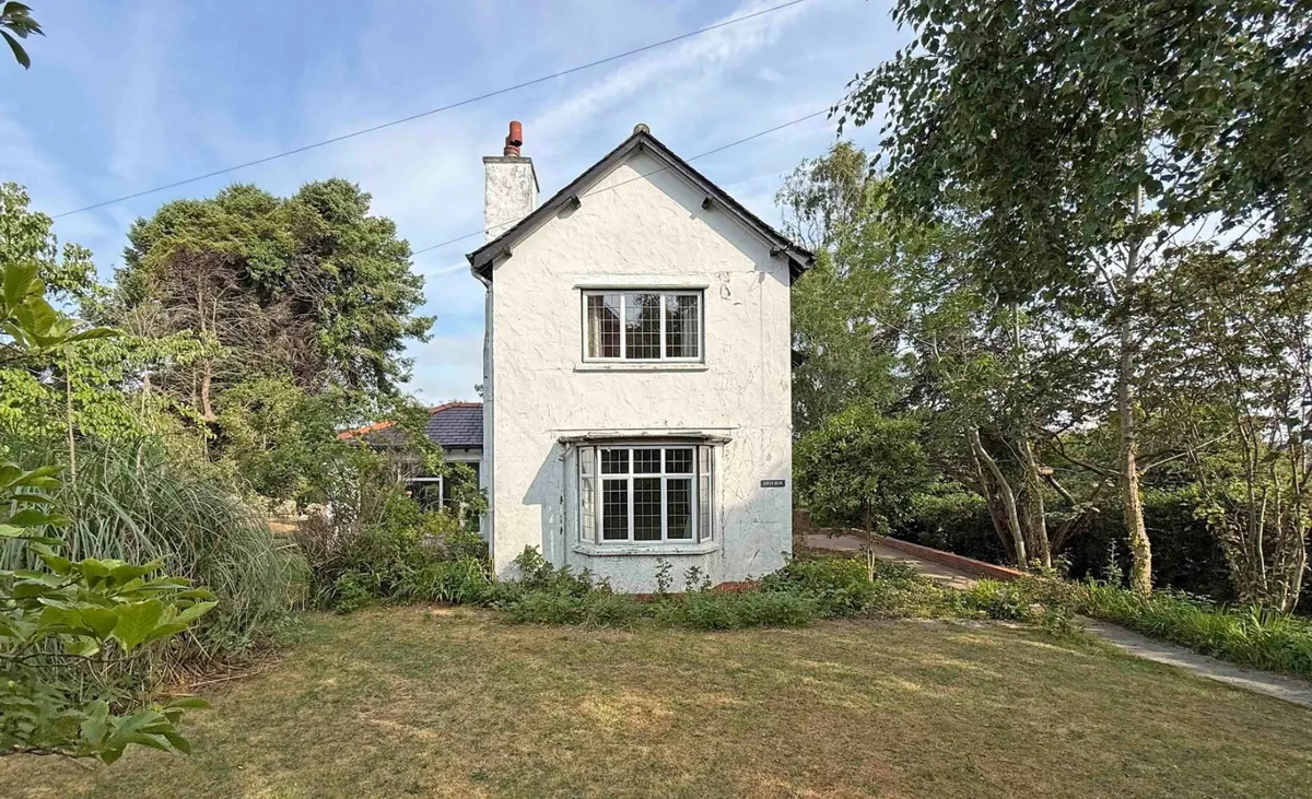 Siliwen Road, Bangor, Gwynedd, LL57