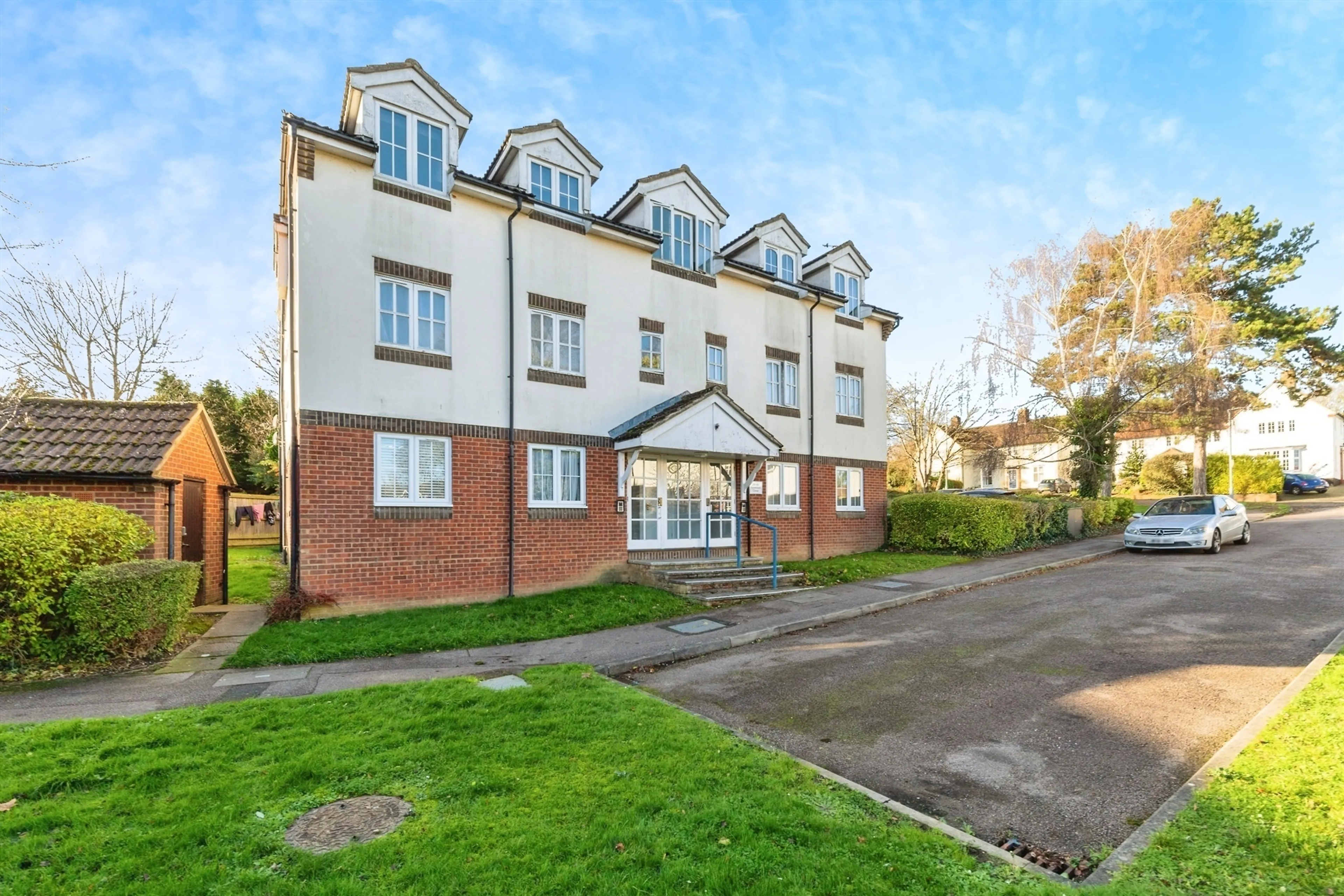 Property photo 0