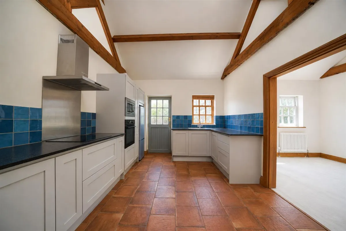 Moor End, Eaton Bray, Bedfordshire, LU6 2HN
