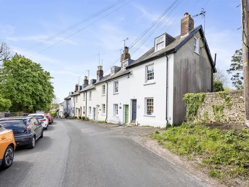 Property thumbnail 1 out of 3