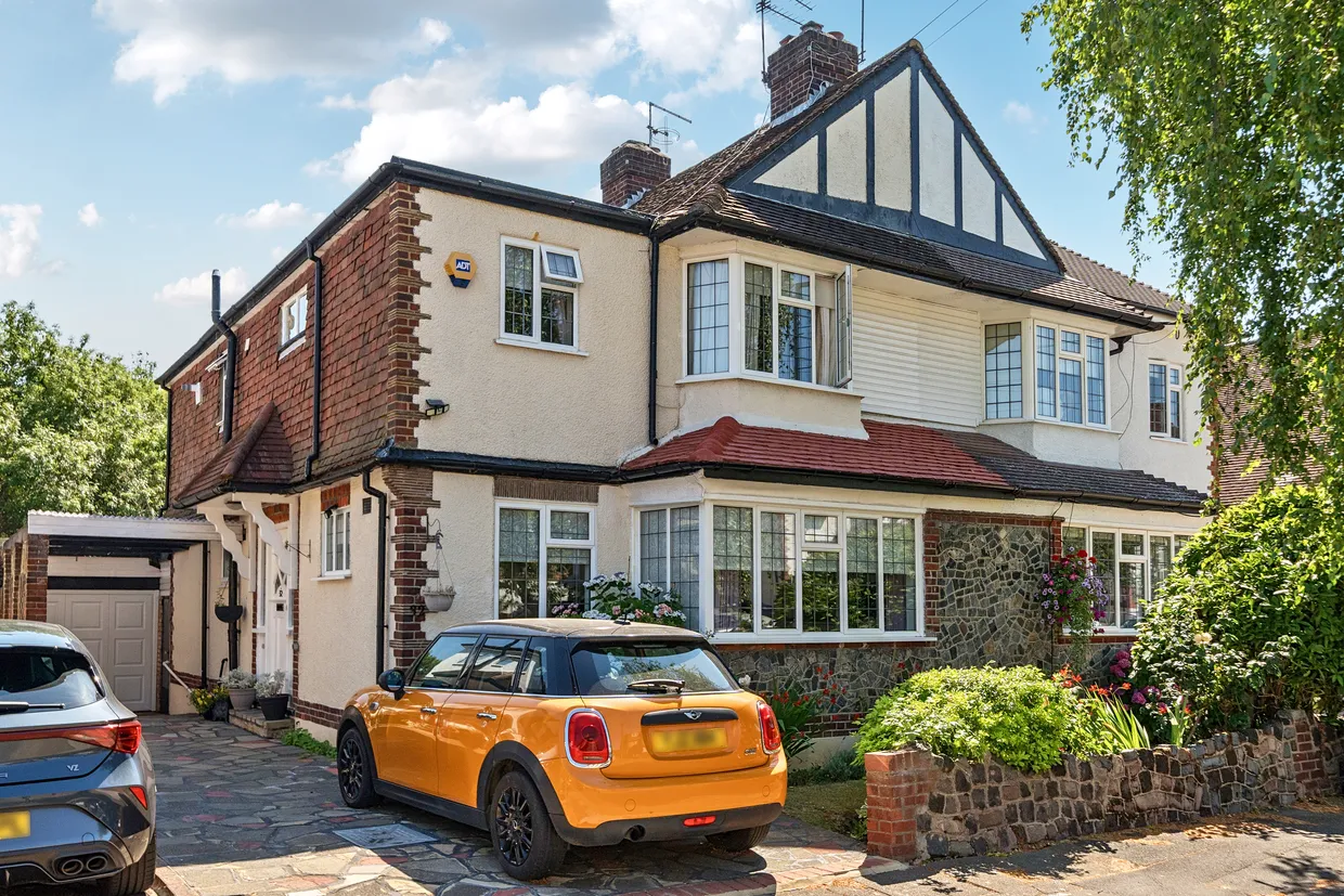 Great Bushey Drive, Totteridge, N20 photo 1