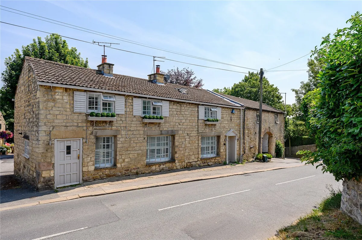 Main Street, Linton, LS22