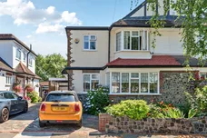 Great Bushey Drive, Totteridge, N20 photo 15
