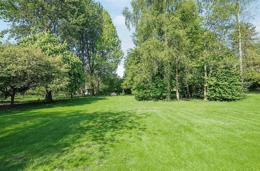 https://mr0.homeflow-assets.co.uk/files/photo/image/47840/9702/_x_/49310788.jpg