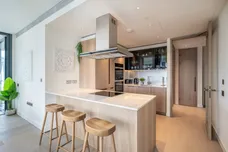 Nine Elms Lane London SW8 photo 3