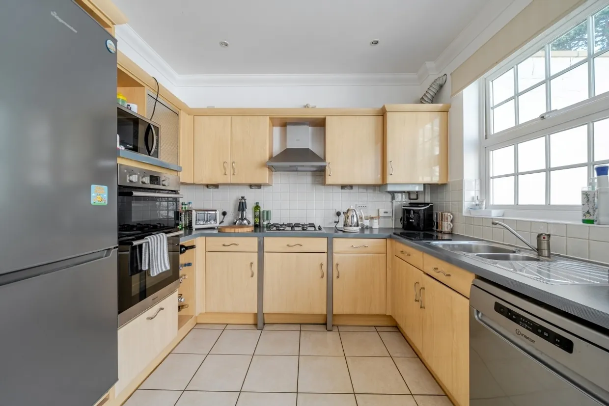 Tower Place Warlingham CR6 photo 6