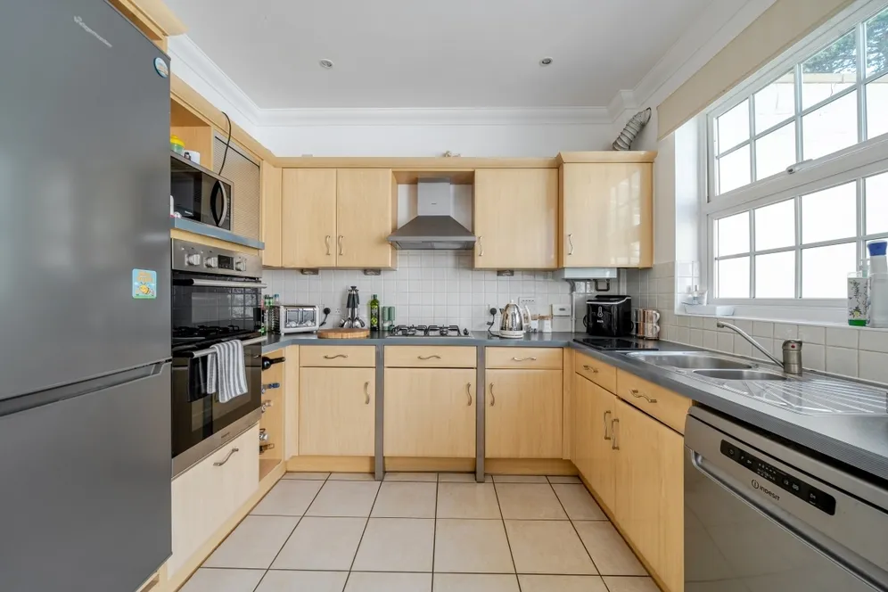 Tower Place Warlingham CR6 photo 6
