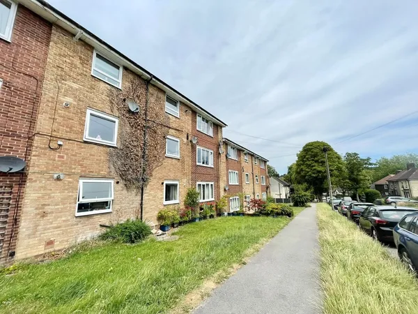 Green Oak Road, Sheffield, S17 4FQ