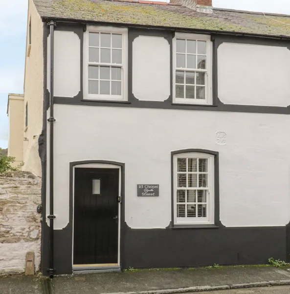Chapel Street, Conwy, LL32 8BP