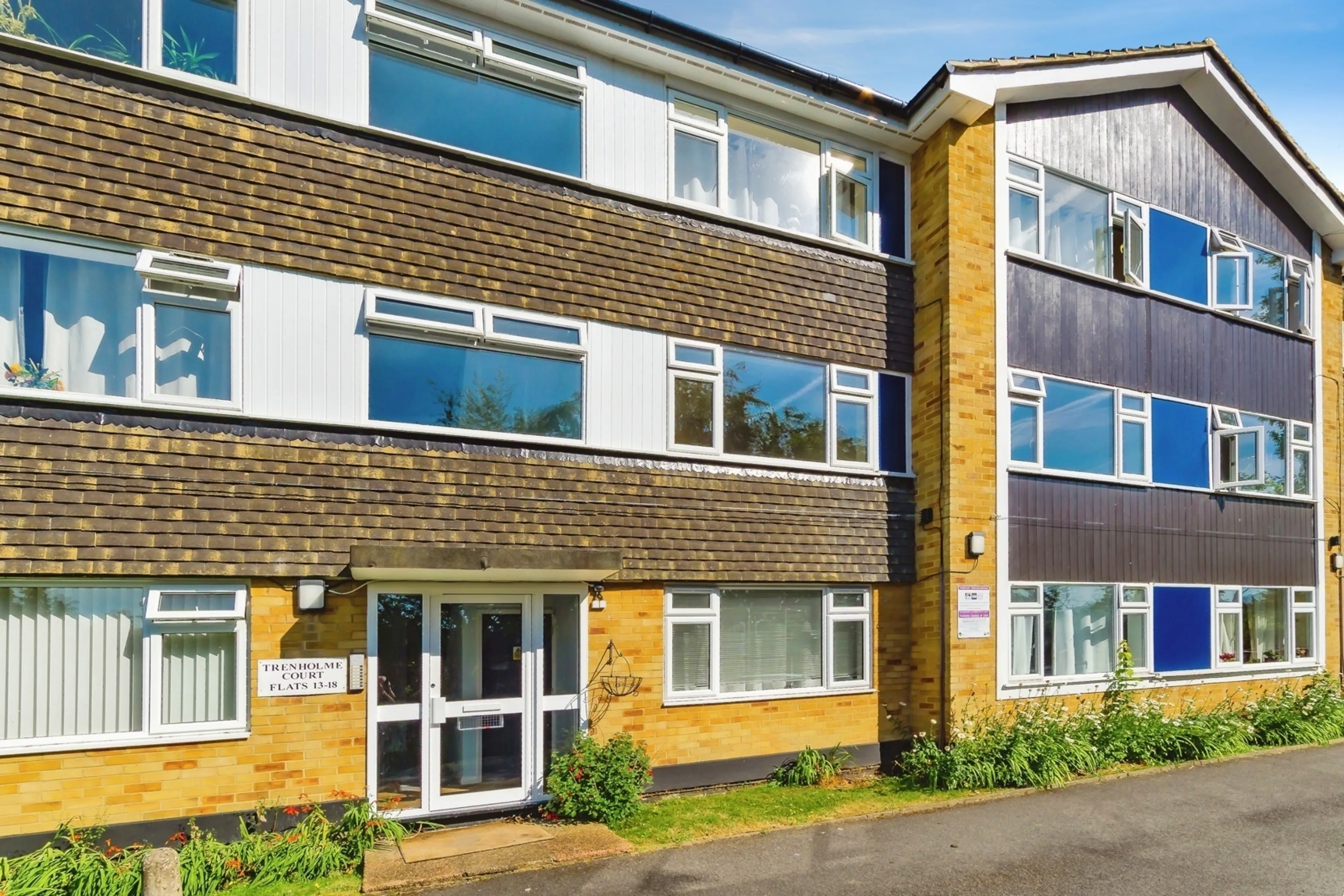 Property photo 0