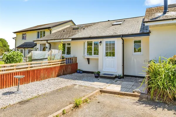 Whiteley Avenue, TOTNES, Devon, TQ9