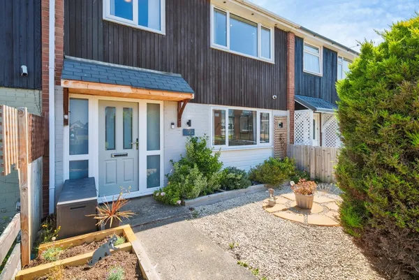Harlech Court, Ellesmere Port, Cheshi...