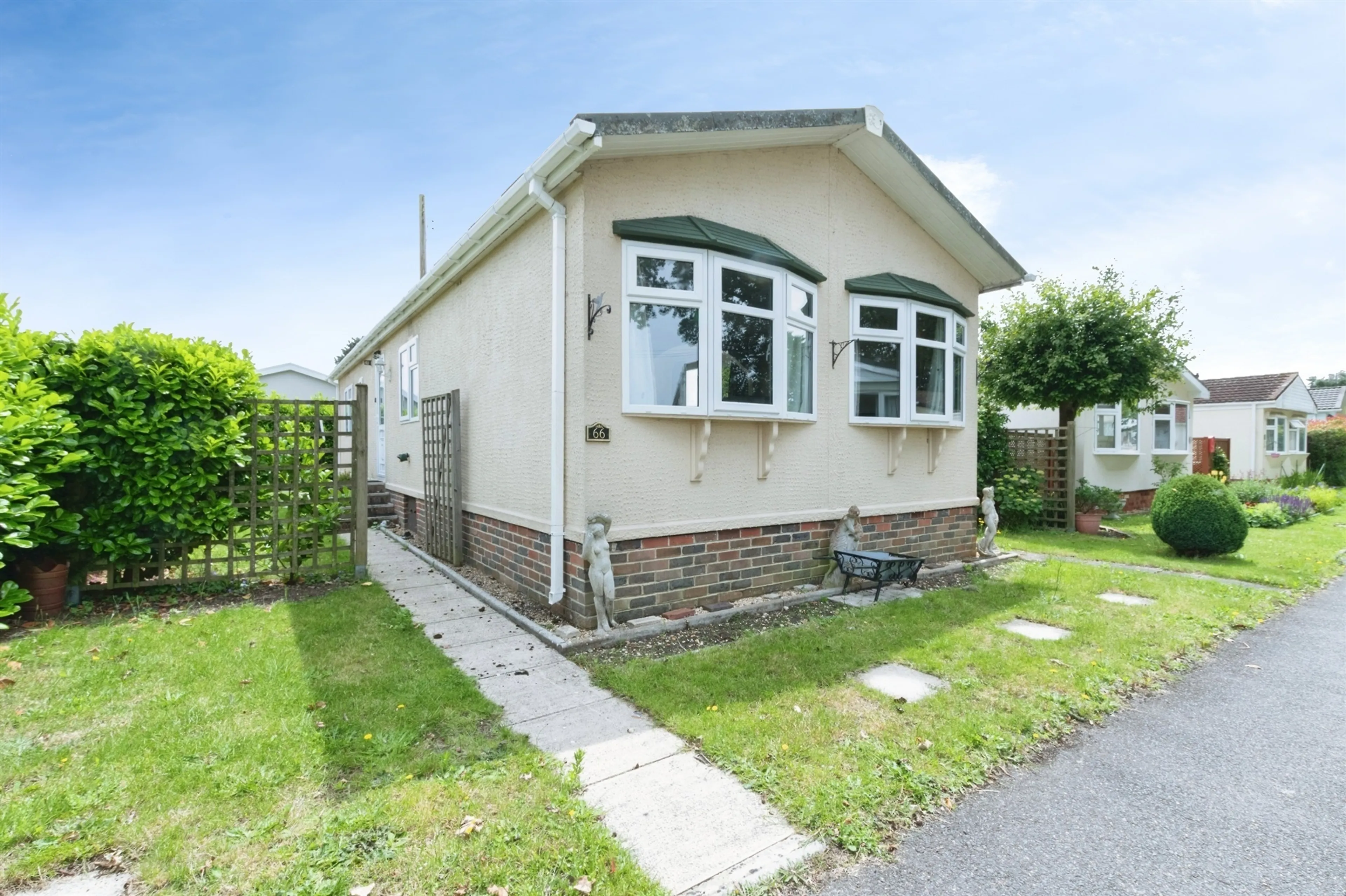 Property photo 0