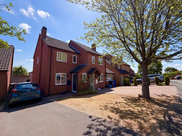 Derwent Road, Burton-on-Trent, DE15 9FR
