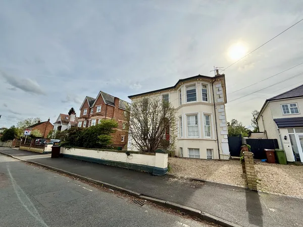 Hutton Raufe, Fairmount Road, GL51