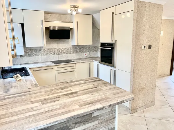 Derwent Close, Willenhall, WV13