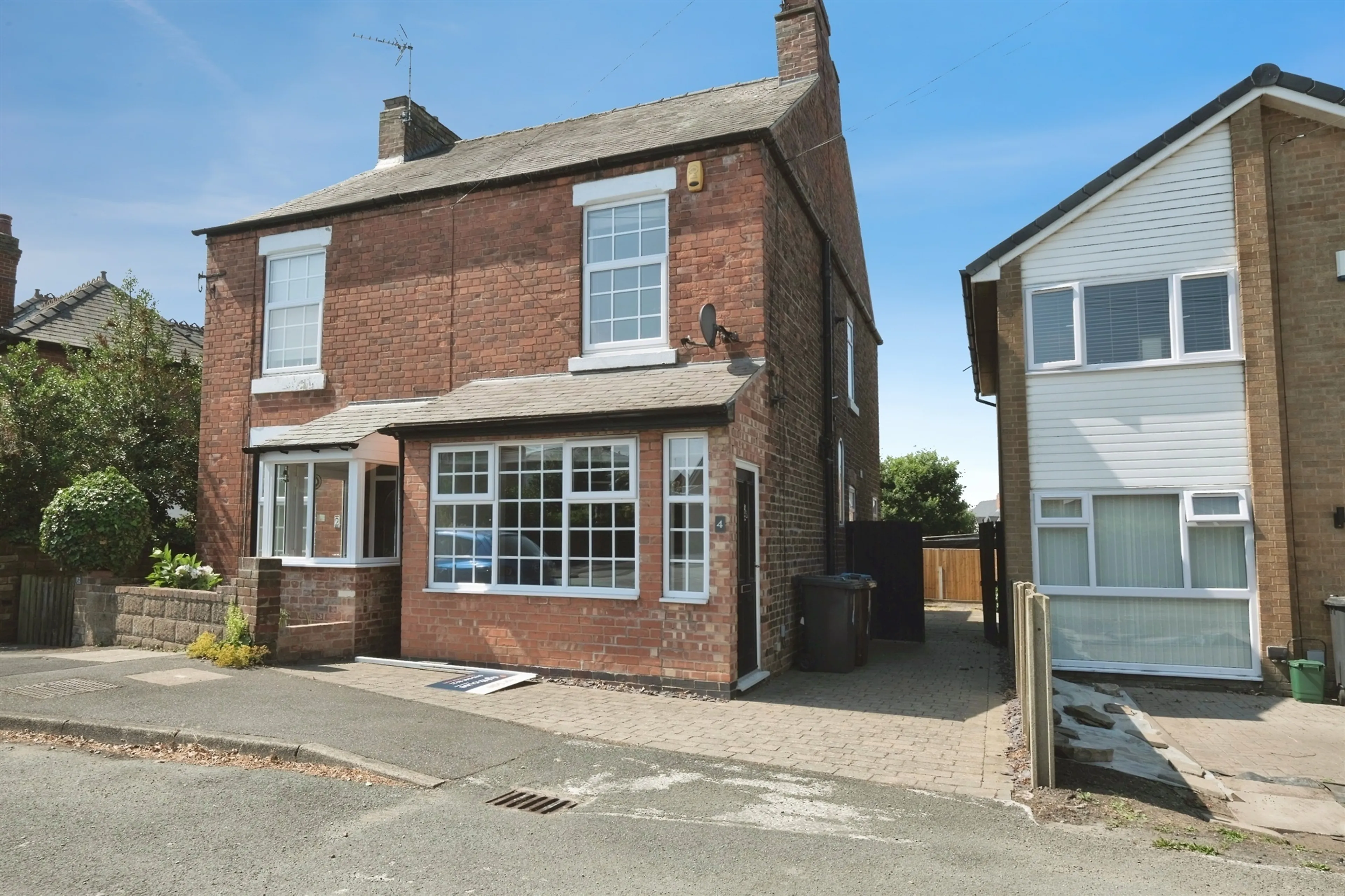 Property photo 0