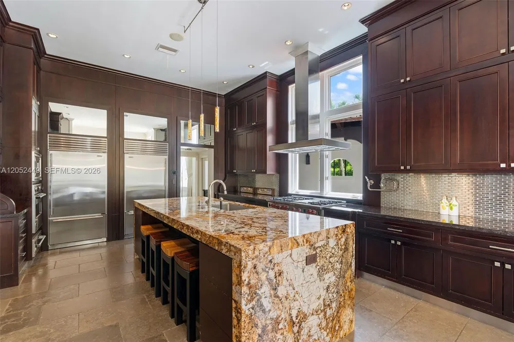 6201 Chapman Field Dr, Pinecrest, FL 33156