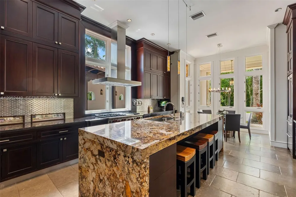 6201 Chapman Field Dr, Pinecrest, FL 33156