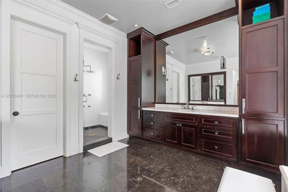 6201 Chapman Field Dr, Pinecrest, FL 33156