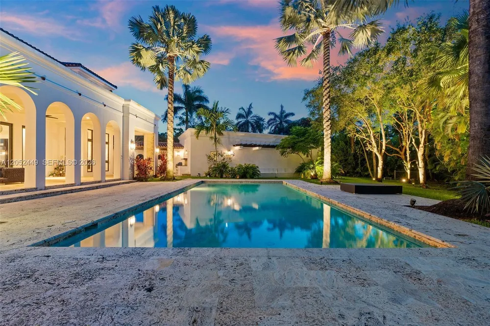 6201 Chapman Field Dr, Pinecrest, FL 33156