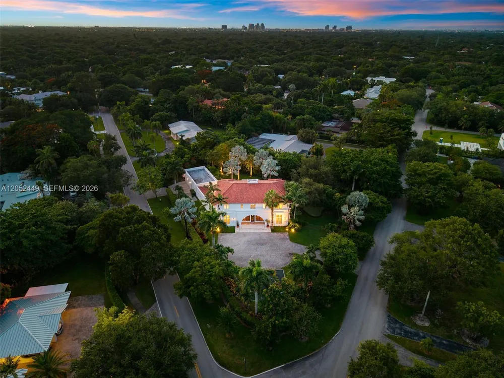 6201 Chapman Field Dr, Pinecrest, FL 33156