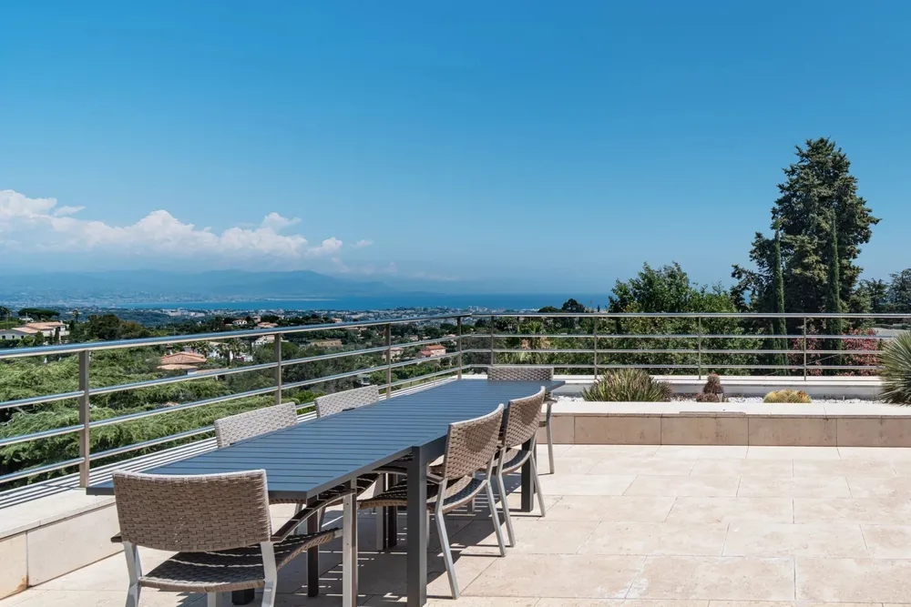 Vallauris (Super Cannes), 06220, France