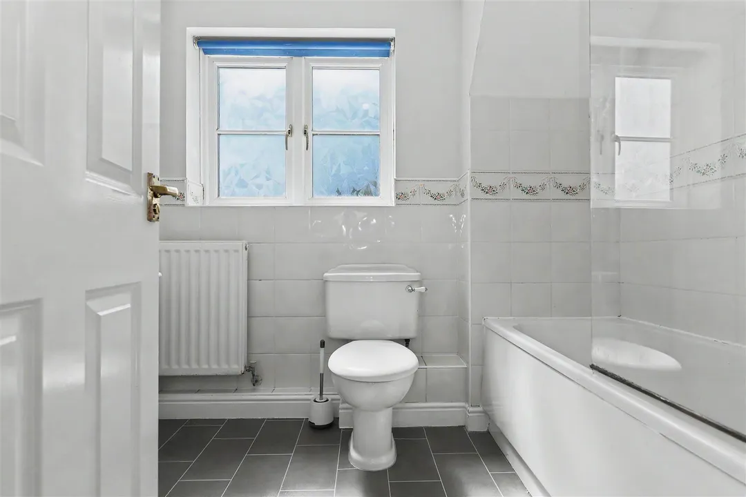 https://mr0.homeflow-assets.co.uk/files/photo/image/47844/4550/_x_/2QBv7C5KlE-obf7AS60RoQ.jpg