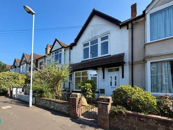 Pavillion Road, Worthing, BN14