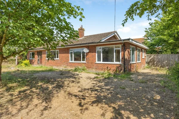 Kenninghall Road, Banham, NR16