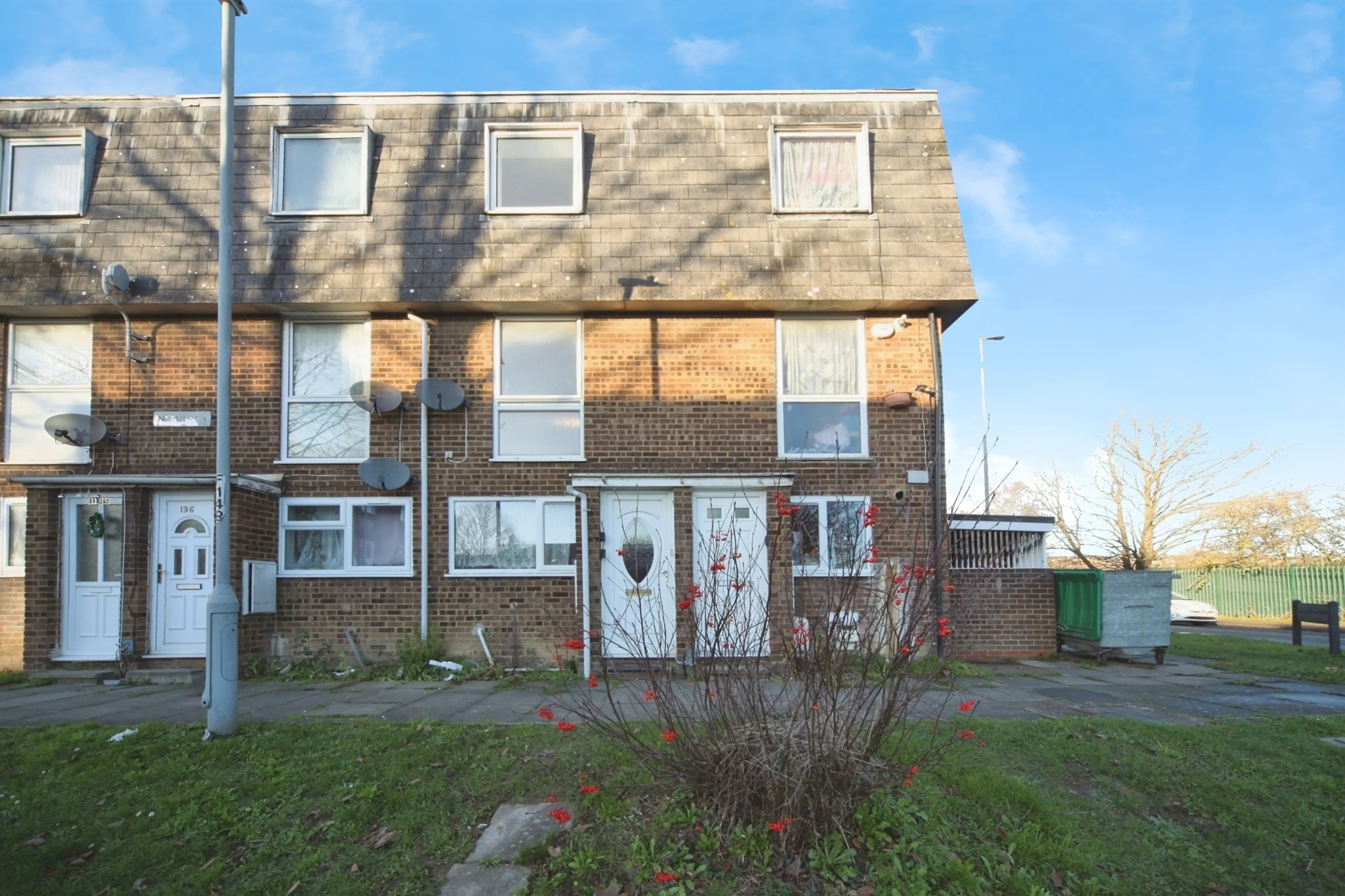 Property photo 0