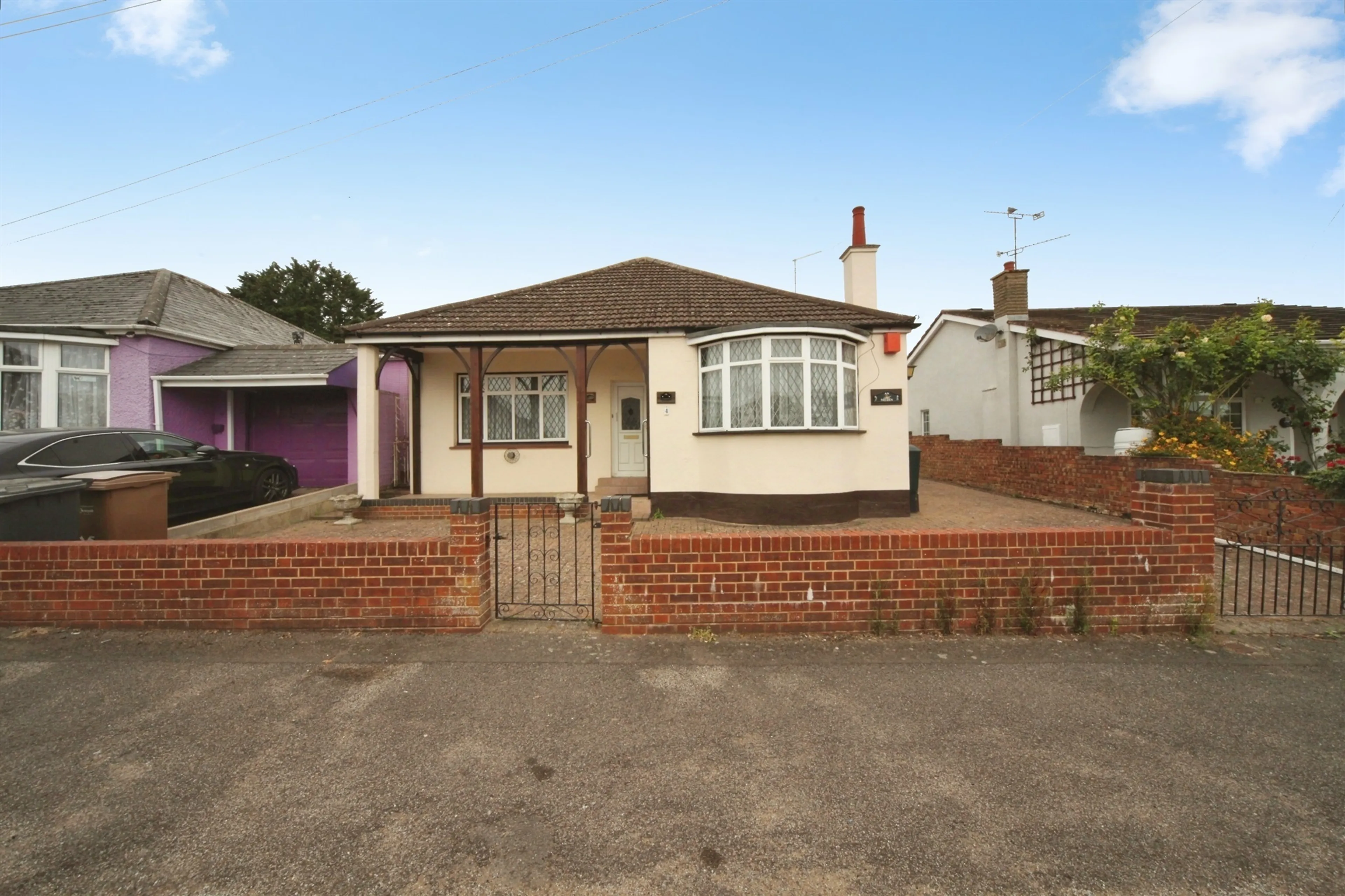 Property at Locarno Avenue, Luton