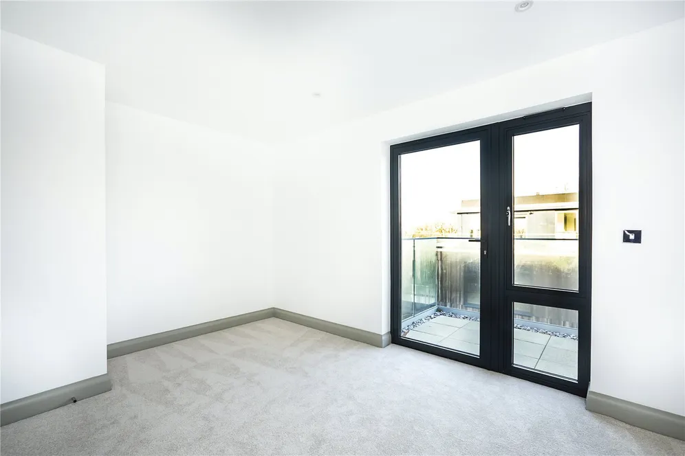 Brighton Road, Surbiton, KT6 photo 7