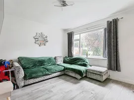 Chevet Rise, Royston, Barnsley thumb 3
