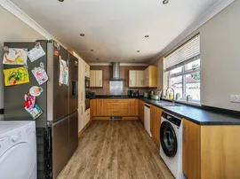 Diamond Avenue, Kirkby-In-Ashfield, Nottingham thumb 3